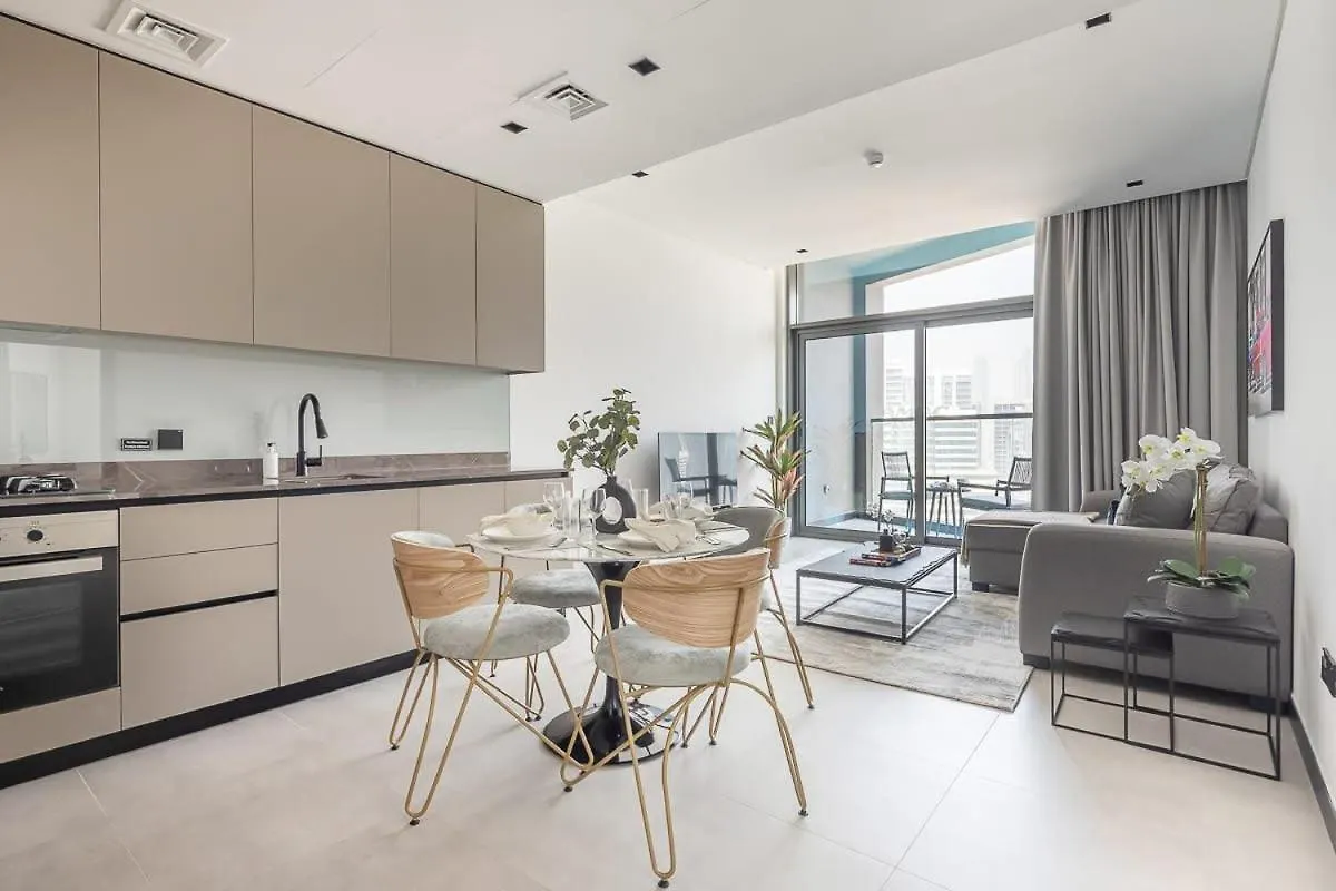Frank Porter - 15 Northside Dubai Apartment