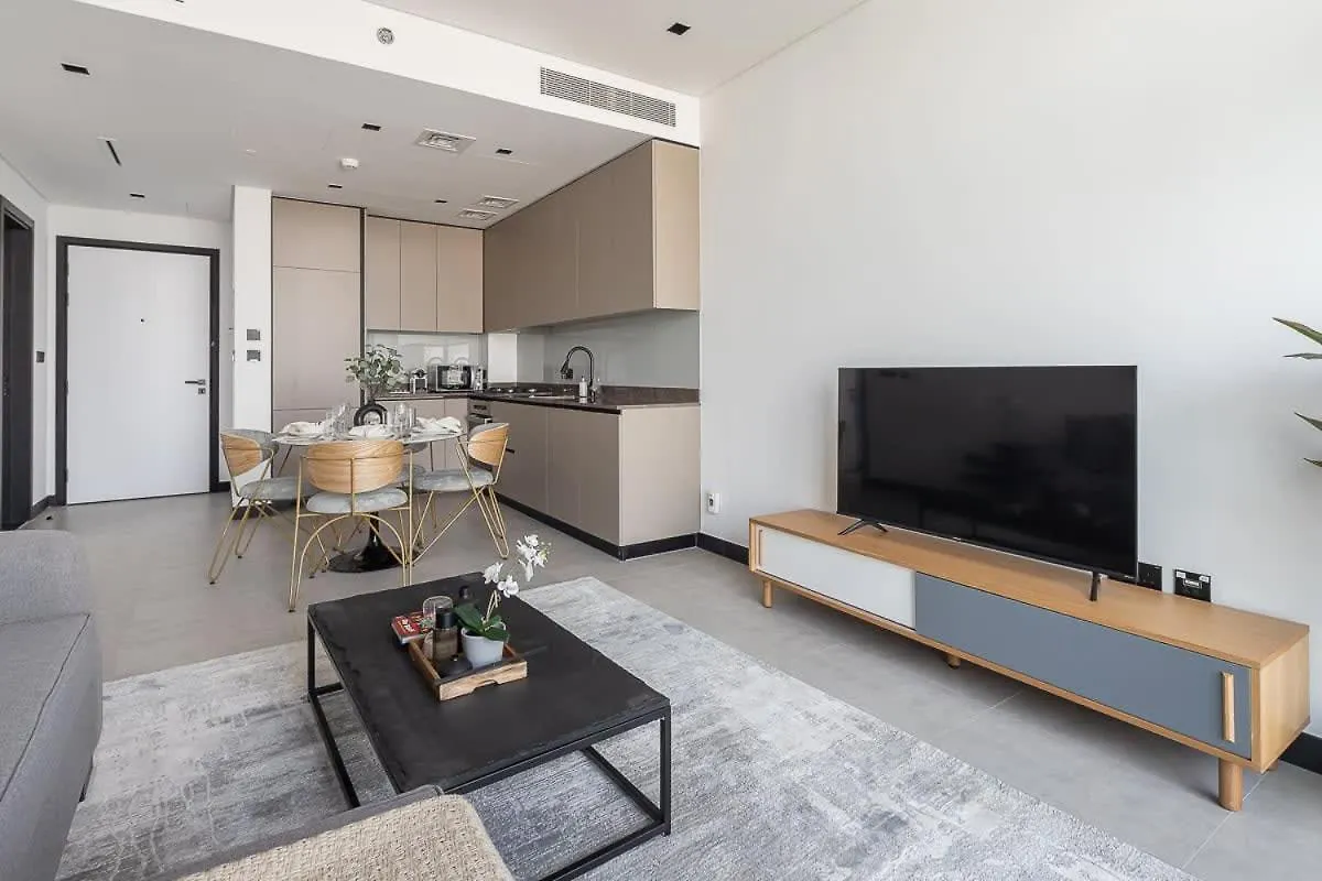 Frank Porter - 15 Northside Dubai Apartment